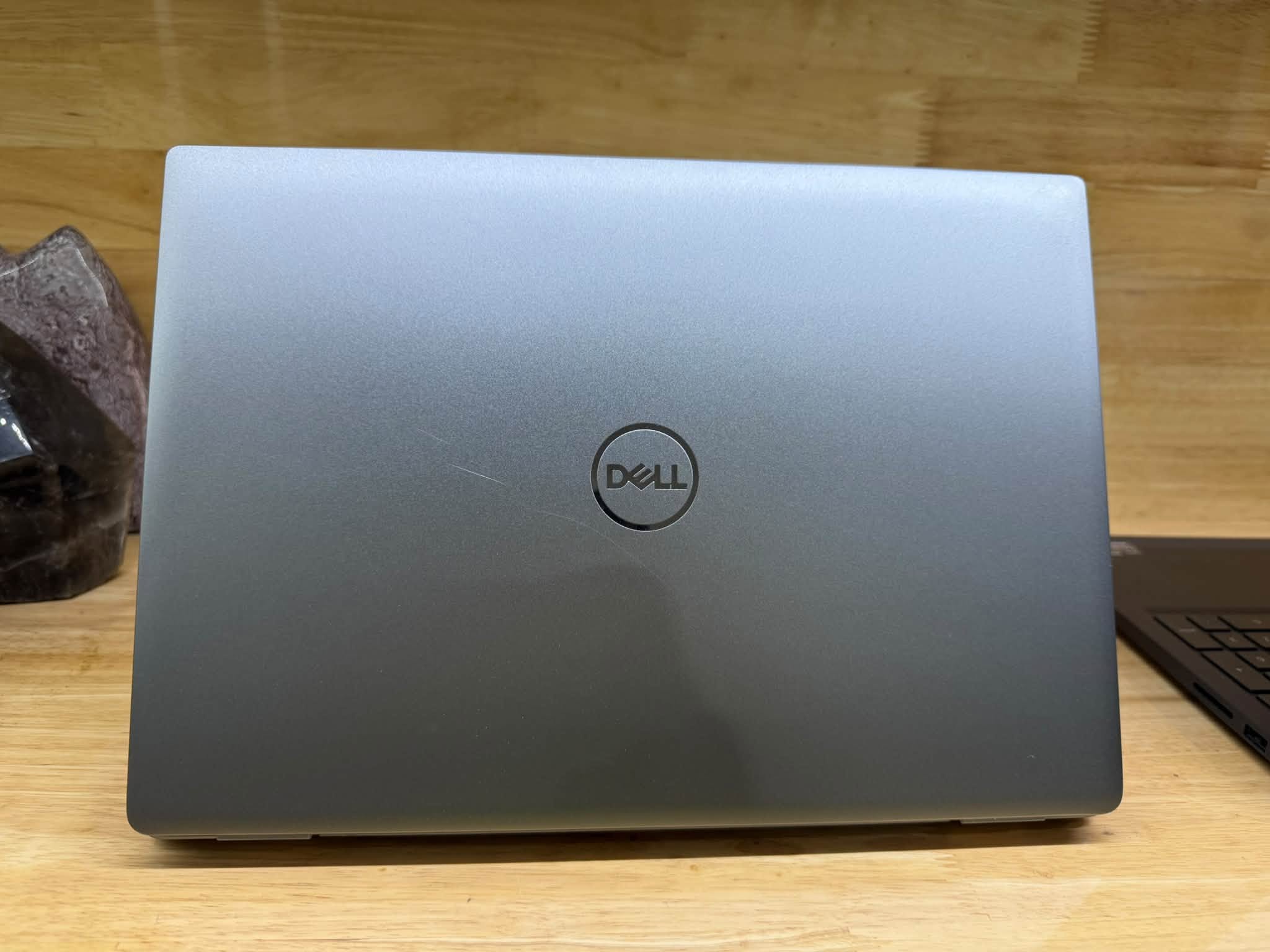 Dell full nhôm Latitude 