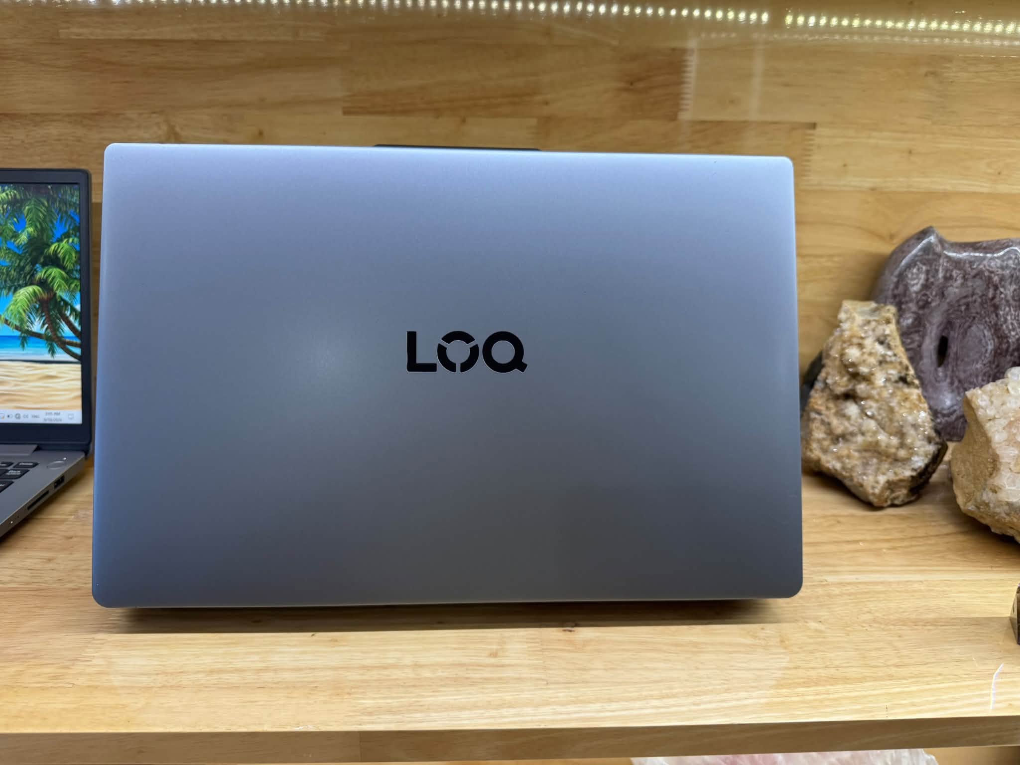 Lenovo gaming LOQ Essenti