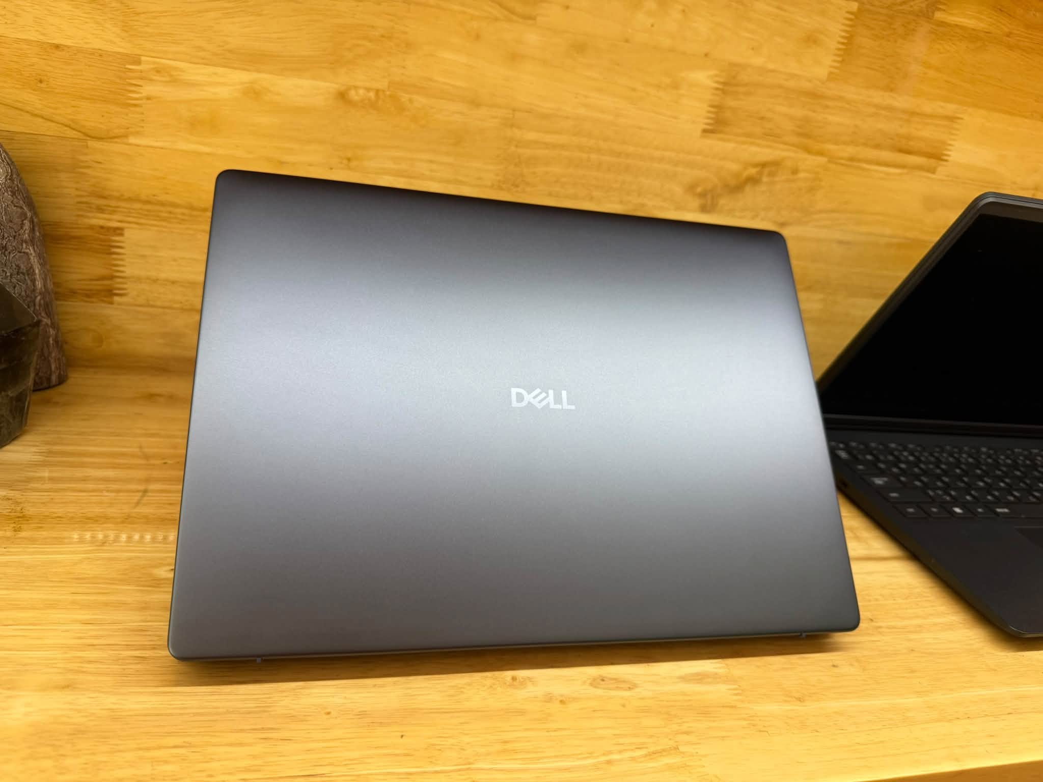 Laptop Dell Pro 14 Essent