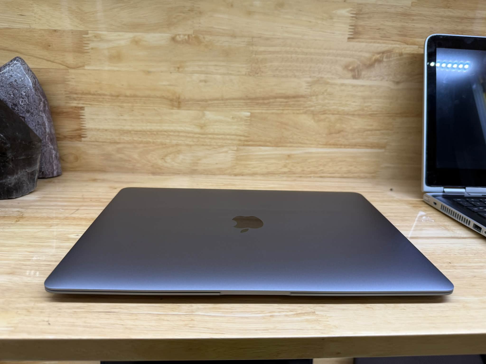 Macbook Air M1 / 8G / 256