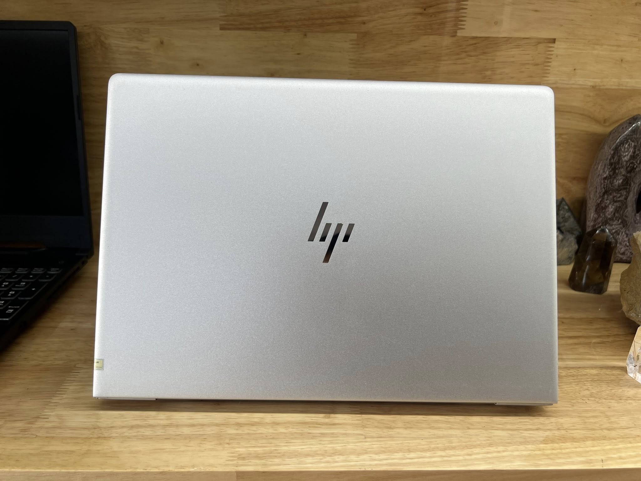 HP ellitebook Ryzen 3 330